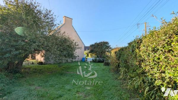 Plouescat, proche plages, maison de 8 pièces avec 2 garages, carport double et jardin