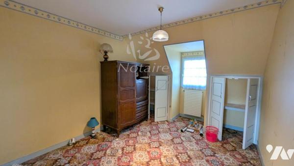 Plouescat, proche plages, maison de 8 pièces avec 2 garages, carport double et jardin