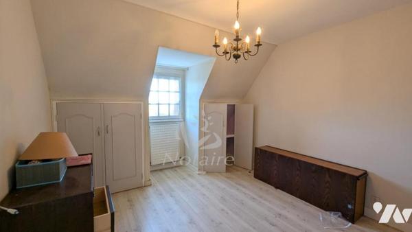 Plouescat, proche plages, maison de 8 pièces avec 2 garages, carport double et jardin