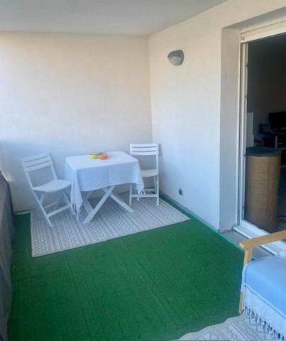 Résidence très calme appartement avec très belle terrasse 10 m²