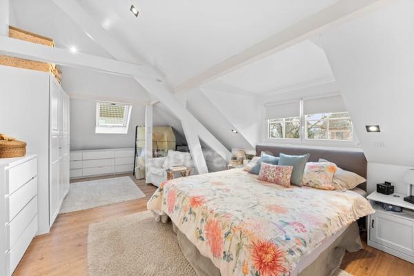 Maison à vendre 6 pièces DIVONNE LES BAINS (01) - garage, cave, buanderie, jardin