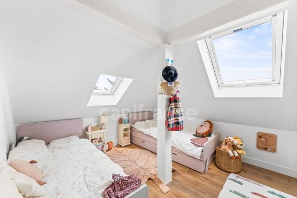 Maison à vendre 6 pièces DIVONNE LES BAINS (01) - garage, cave, buanderie, jardin