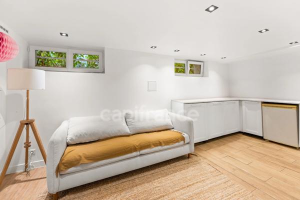 Maison à vendre 6 pièces DIVONNE LES BAINS (01) - garage, cave, buanderie, jardin