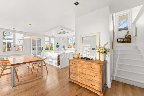 Maison à vendre 6 pièces DIVONNE LES BAINS (01) - garage, cave, buanderie, jardin