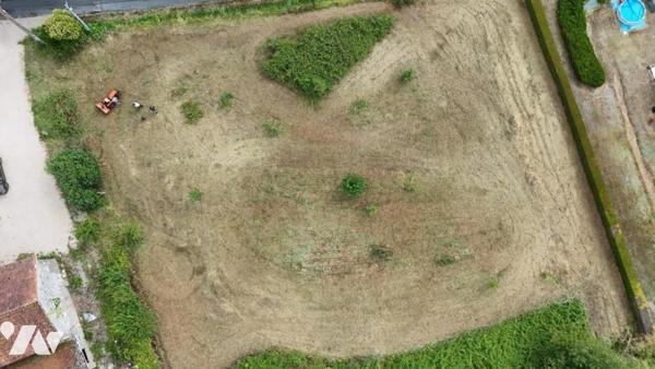 Terrain à lotir, centre village