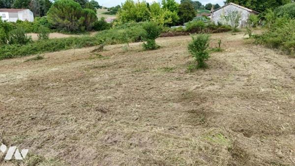 Terrain à lotir, centre village