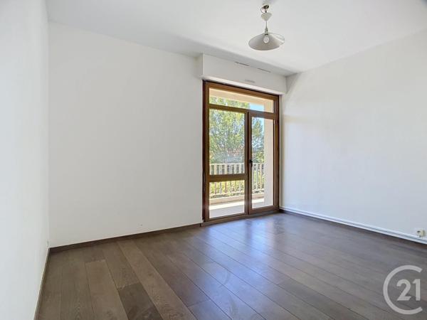 Appartement F4 à vendre  4 pièces - 101,20 m 2   GRADIGNAN  - 33