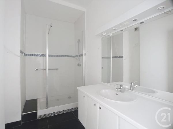 Appartement F4 à vendre  4 pièces - 101,20 m 2   GRADIGNAN  - 33