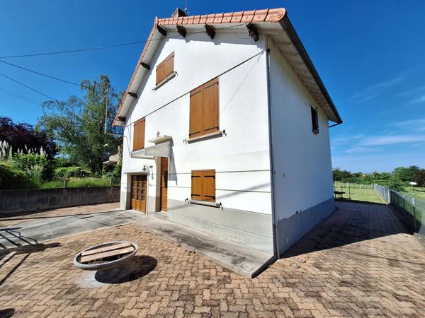 A vendre Maison de charme 5 chambres 118 m2 secteur calme et prisé Montlucon