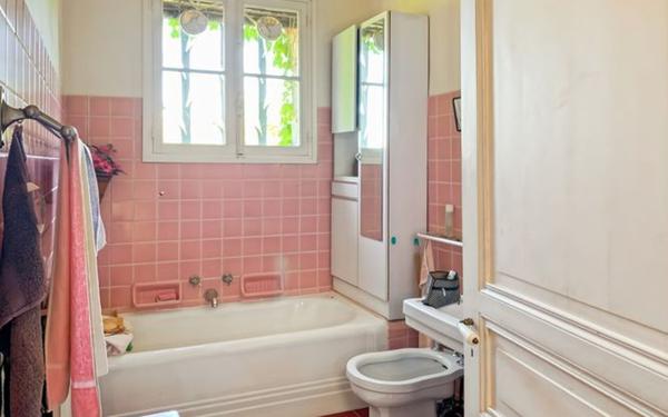 Maison à vendre    7 pièces •  Condom