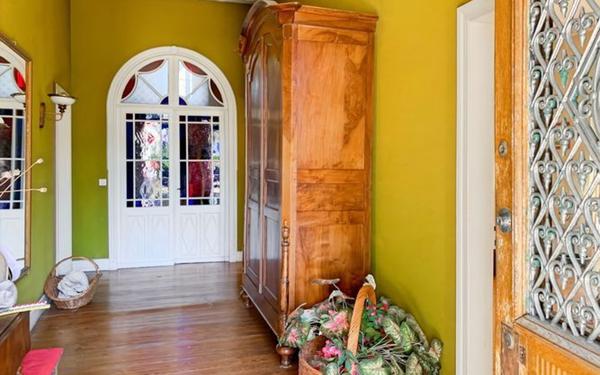 Maison à vendre    7 pièces •  Condom