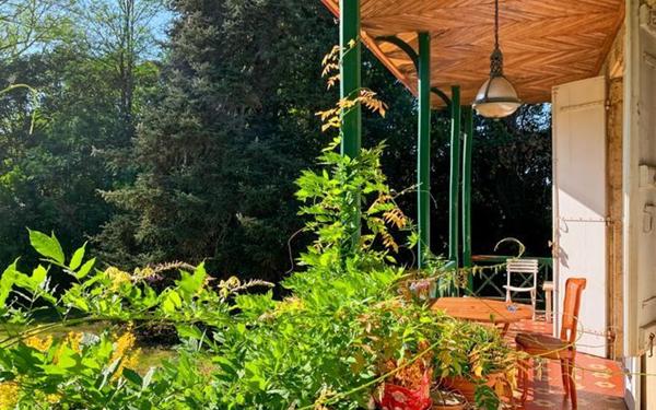 Maison à vendre    7 pièces •  Condom