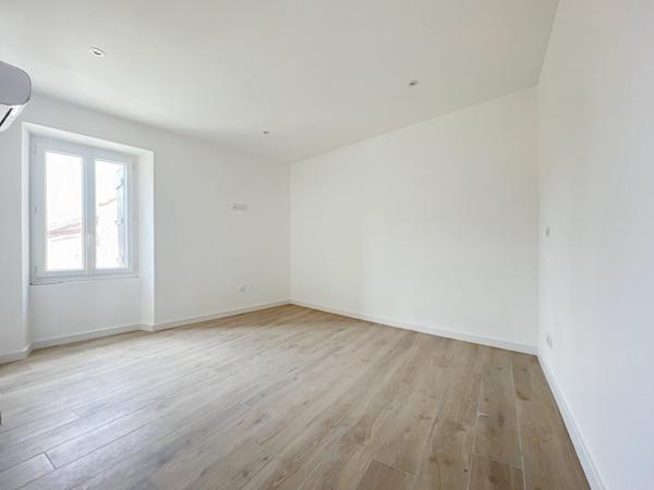 Appartement à vendre    3 pièces • 53,62 m2 Ceyreste