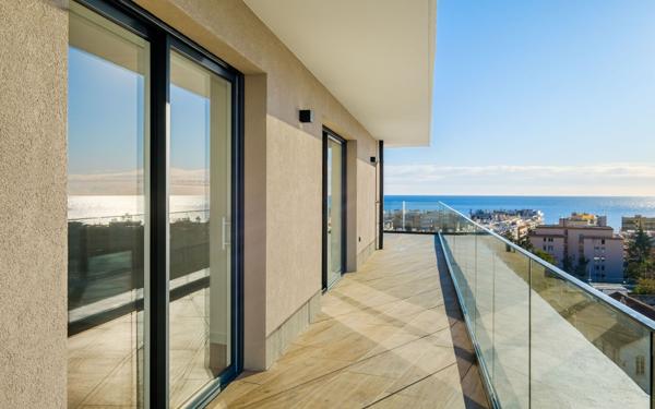 Appartement à vendre    4 pièces •  Roquebrune-Cap-Martin