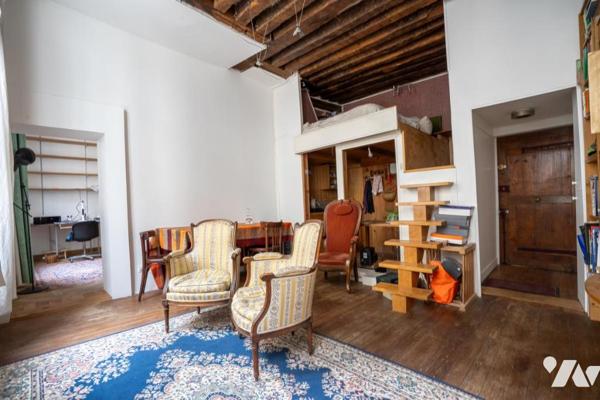 PARIS 4ème -  AU  COEUR DU MARAIS - RUE DES ROSIERS - APPARTEMENT 2 PIECES