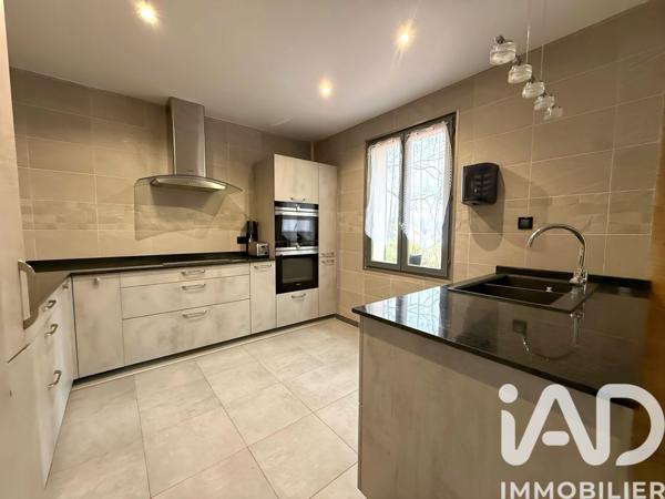 Maison à vendre 6 pièces 209 m² Seraincourt