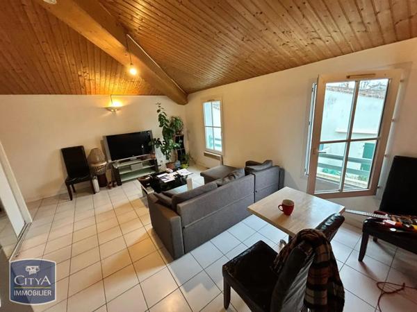 Appartement à louer 2 pièces 43m²