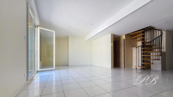 Appartement  en duplex  4 pièces avec garage