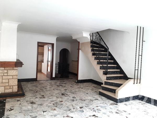 Appartement F4 à vendre  6 pièces - 180,50 m 2   HESDIN LA FORET  - 62
