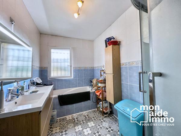 Plain-pied 3 chambres dressing garage jardin