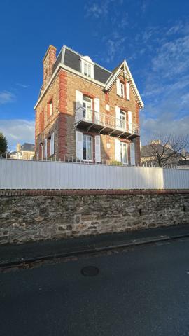 Belle villa dinardaise Emplacement d'exception au coeur de Dinard