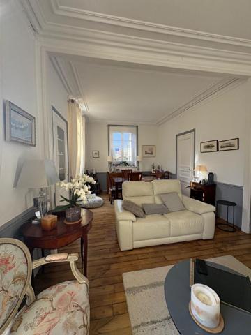 Belle villa dinardaise Emplacement d'exception au coeur de Dinard