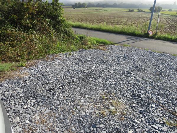 Terrain de 3 895 m²