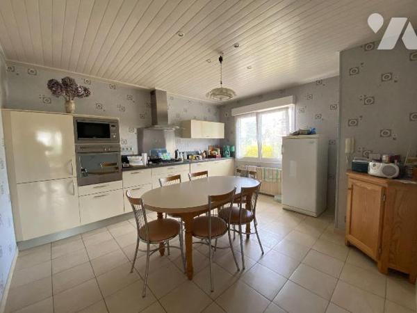 Maison à Vendre à Gommenec'h (22290) en Côtes-d'Armor (22)

A moins de 10 minutes des commerc...