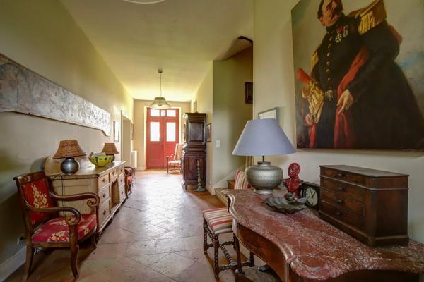 Vente Maison de maître Lherm 17 Pièces 484 m²