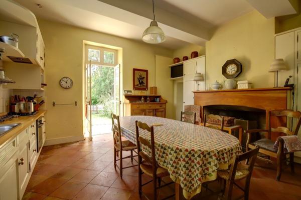 Vente Maison de maître Lherm 17 Pièces 484 m²