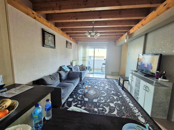 Grenoble / Nouveauté – Duplex T4 de 99 m² en dernier étage avec salle de jeu et terrasse avec vue montagne