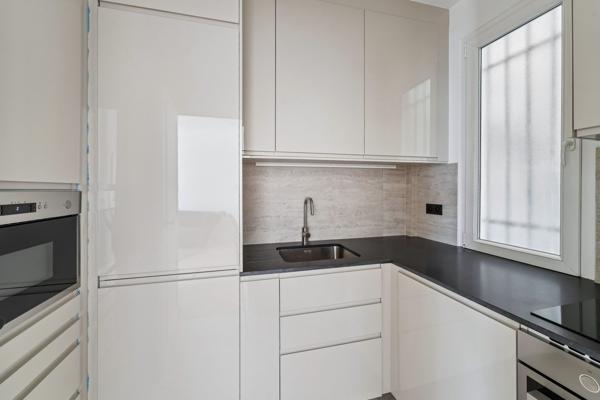Vente Appartement de luxe Paris 18 3 Pièces 57 m²