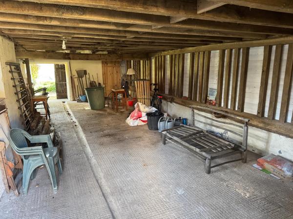 Ensemble en pierre sur plus de 6 Hectares attenants - Projets multiples