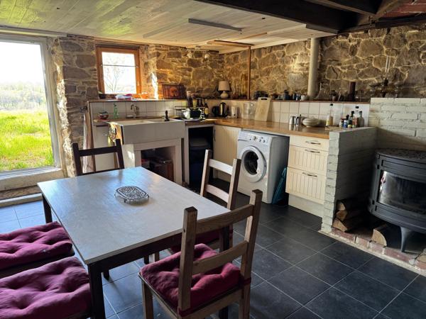 Ensemble en pierre sur plus de 6 Hectares attenants - Projets multiples