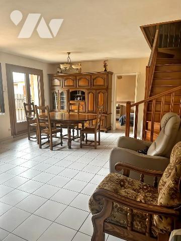 Vieux ST ETIENNE DU ROUVRAY. Maison vivable de plain-pied 4 ch. 