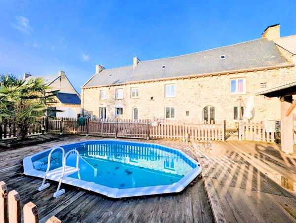Longère rénovée 210m² à 10 mn de Dinan