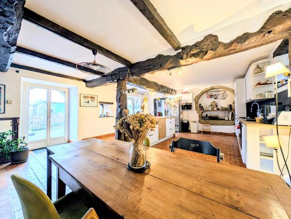 Longère rénovée 210m² à 10 mn de Dinan