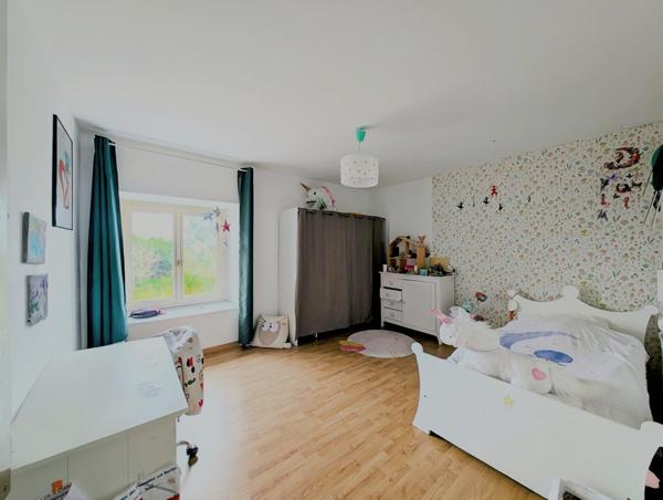 Longère rénovée 210m² à 10 mn de Dinan