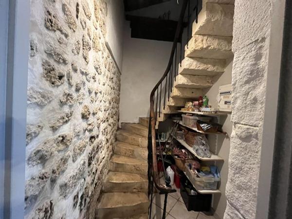 Maison à vendre |  Saint-Simeux |  7 pièces | 149 m²