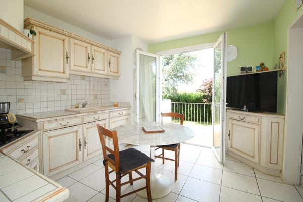 JOLI PAVILLON SANS MITOYENNETÉ