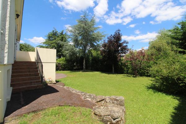 JOLI PAVILLON SANS MITOYENNETÉ