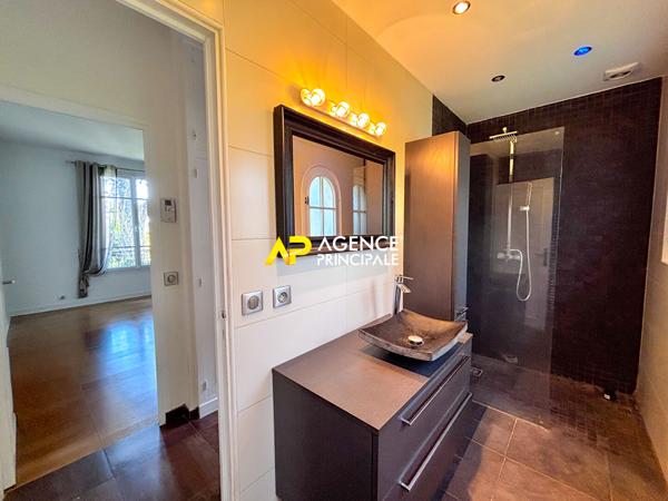 Sartrouville - La Croix Blanche - Maison 6 pièces 115 m² avec garage 599 000 € **  - Référence  9588
