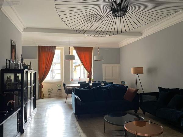 Immeuble à vendre à Mayenne en Mayenne (53100), ref : 046/711