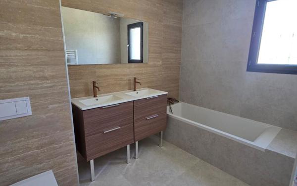 Maison à louer    4 pièces • 100 m2 Nice