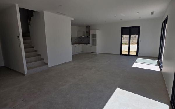 Maison à louer    4 pièces • 100 m2 Nice