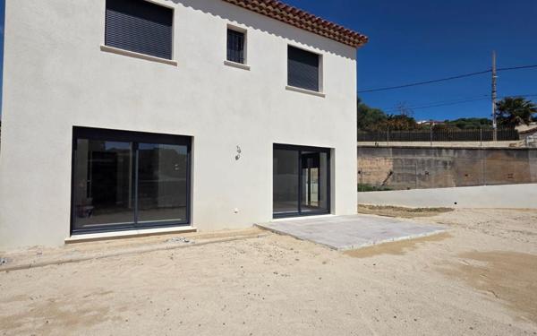 Maison à louer    4 pièces • 100 m2 Nice