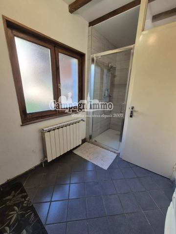 Le charme de l’ancien, l’espace d’une maison familiale et un jardin pour en profiter pleinement…