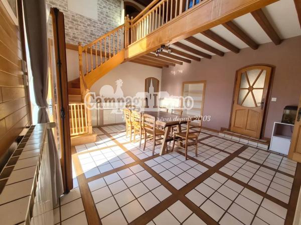 Le charme de l’ancien, l’espace d’une maison familiale et un jardin pour en profiter pleinement…