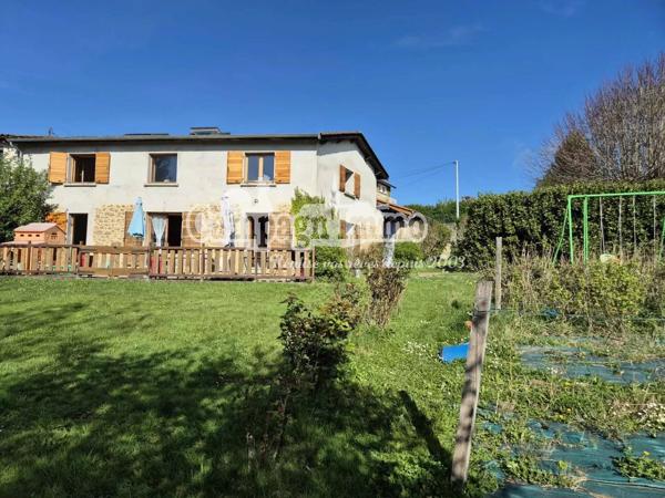 Le charme de l’ancien, l’espace d’une maison familiale et un jardin pour en profiter pleinement…