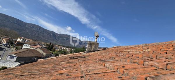 Immeuble 2 logements et garage de 120 m2